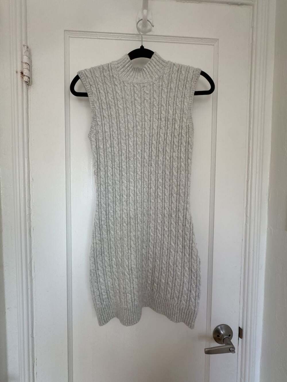 Cerely Jule Sleeveless Cable Knit Sweater Dress Size S Gray Mock Neck Mini Quiet
